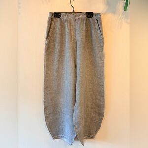 MADE IN ITALY Linen Blend Lightweight Barel Leg Capri Pants